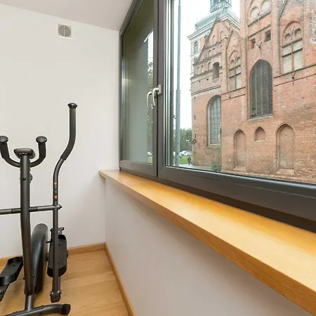 Cosy Remote Work Close To The Old Town By Renters Apartment